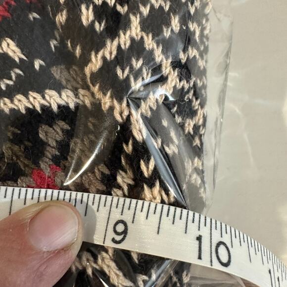 Nomadic Traders Sweater Vest Womens M Black White Nordic Buttons Knit Snowflake - Picture 12 of 13